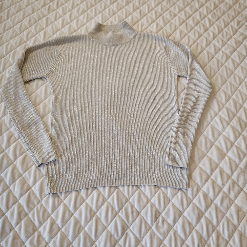 Joseph Women's Light Gray And Silver Metallic Turtleneck Sweater Size M,Silk.